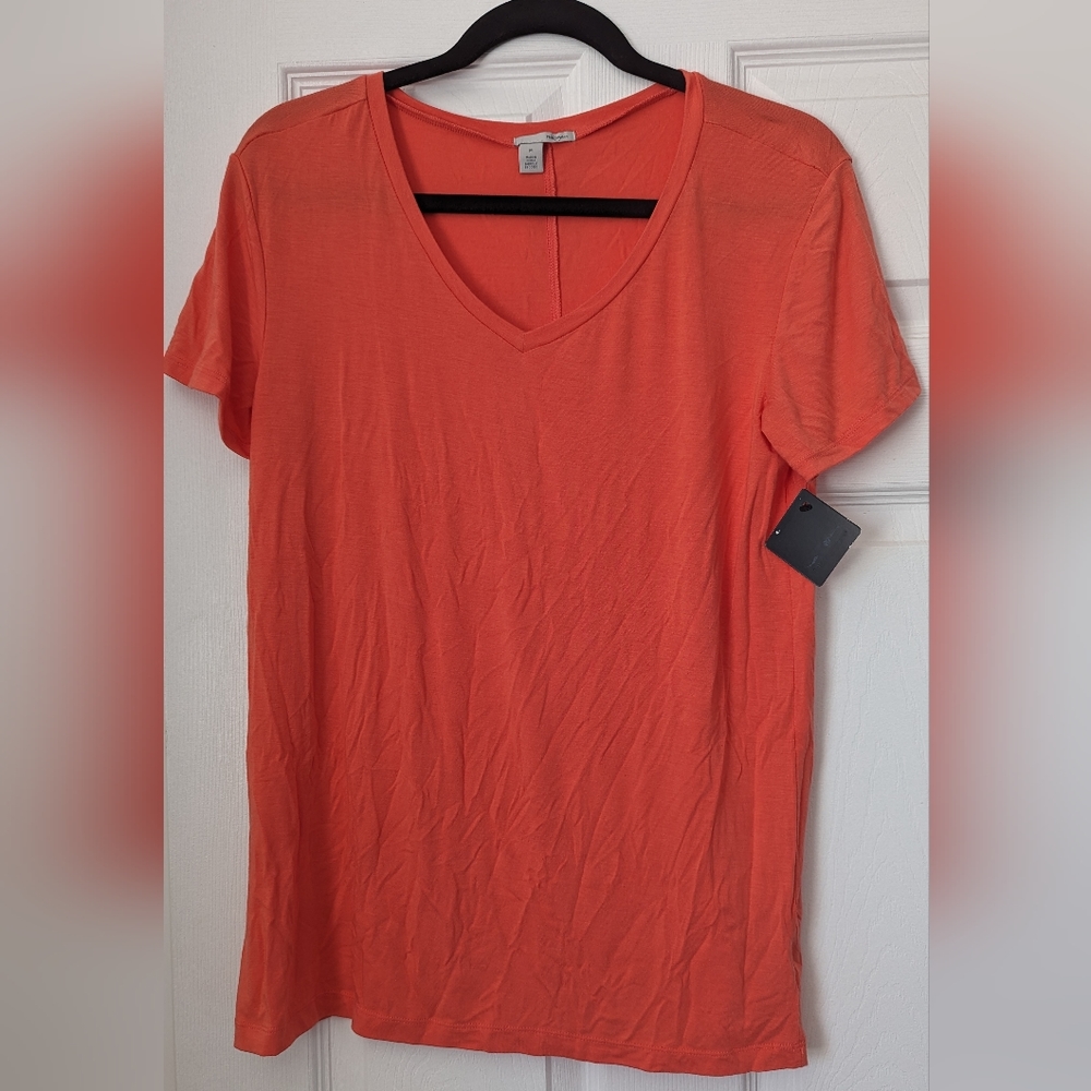 Halogen V-neck shirt
